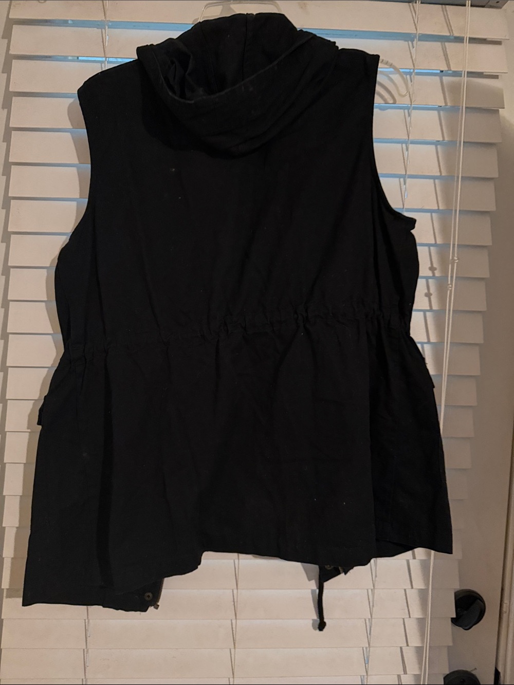Zenana Outfitters Black Hooded Utility Vest with Drawstring Waist - Picture 4 of 6
